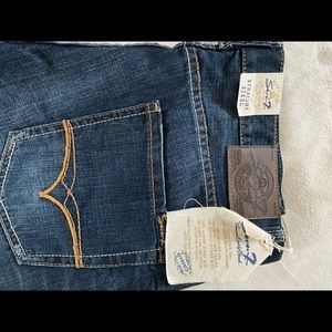 New Seven 7 jeans! Size 32x34!